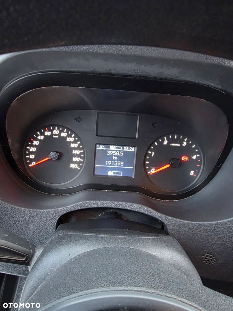 Mercedes-Benz Sprinter - 11