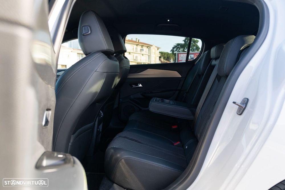 Peugeot 308 1.6 Hybrid GT e-EAT8 - 13