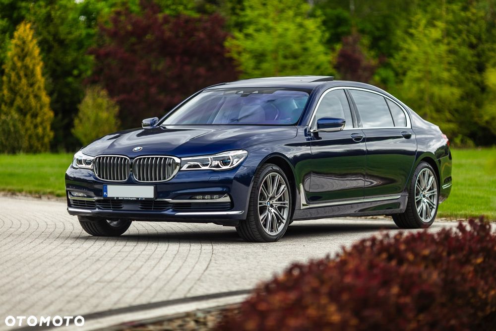 BMW Seria 7 750Li xDrive - 10