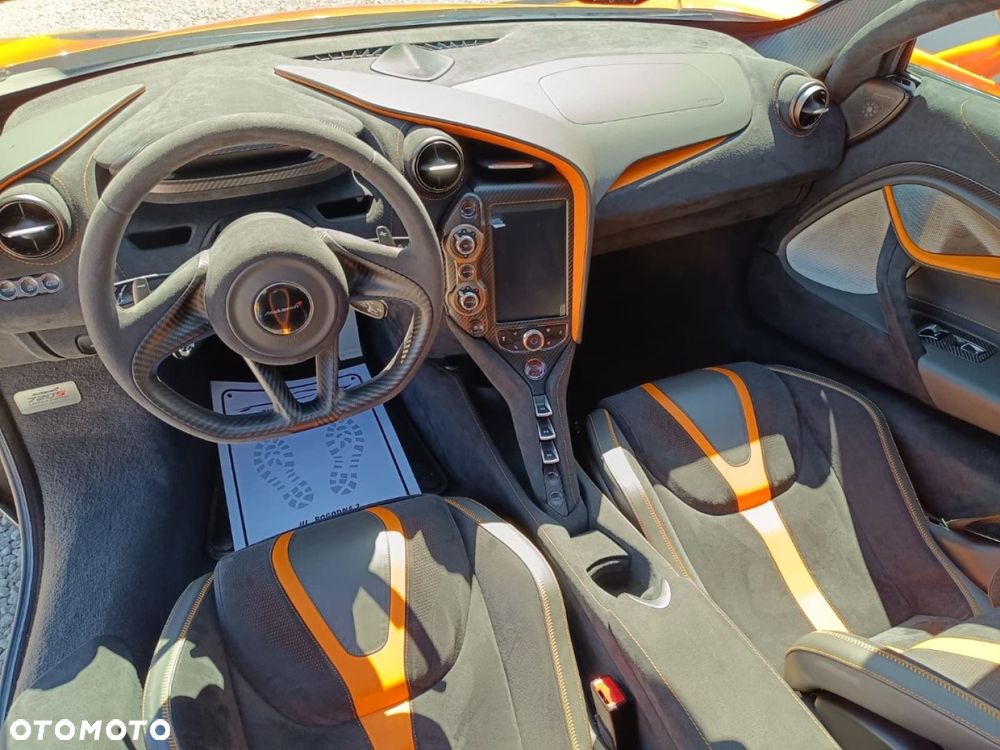 McLaren 720S Coupe - 23