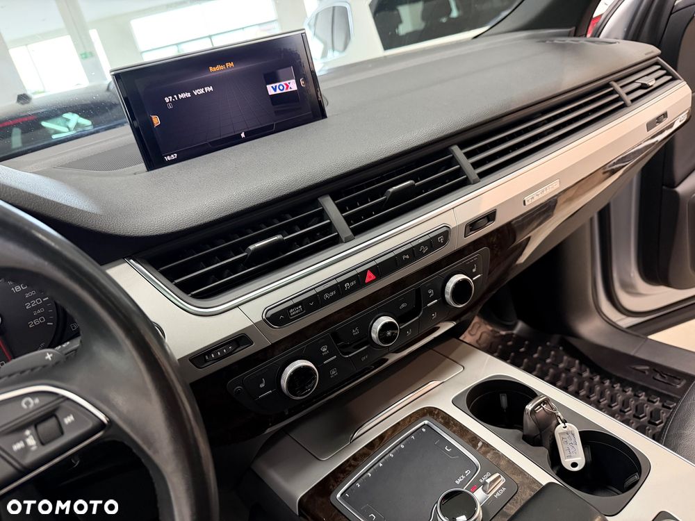 Audi Q7 - 29