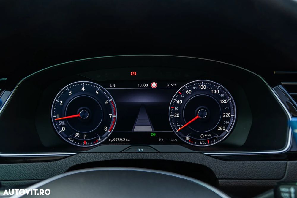 Volkswagen Passat - 30