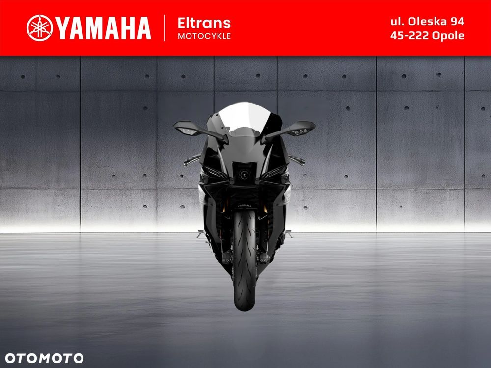 Yamaha R9 - 9
