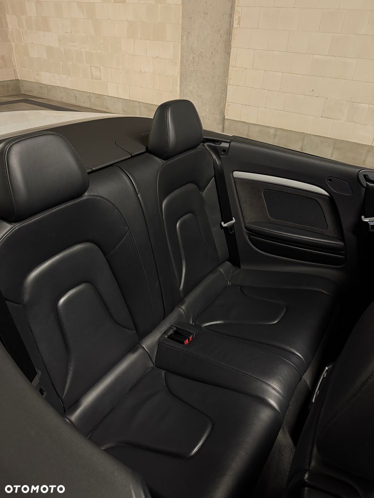 Audi A5 Cabrio 2.0 TFSI quattro S tronic - 23