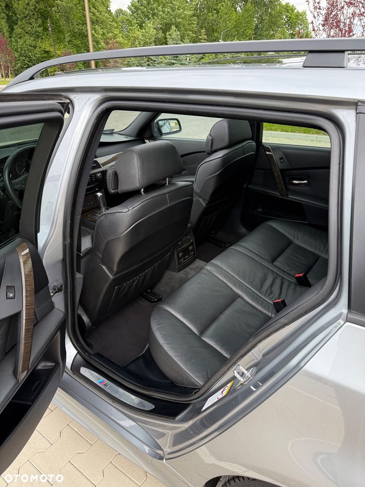 BMW Seria 5 530d - 27