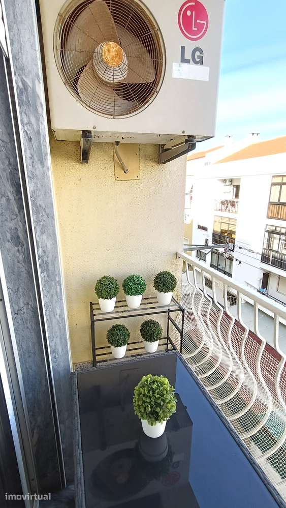T2 com 92,5m2, c/varandas e arrecadação - Grande imagem: 4/32