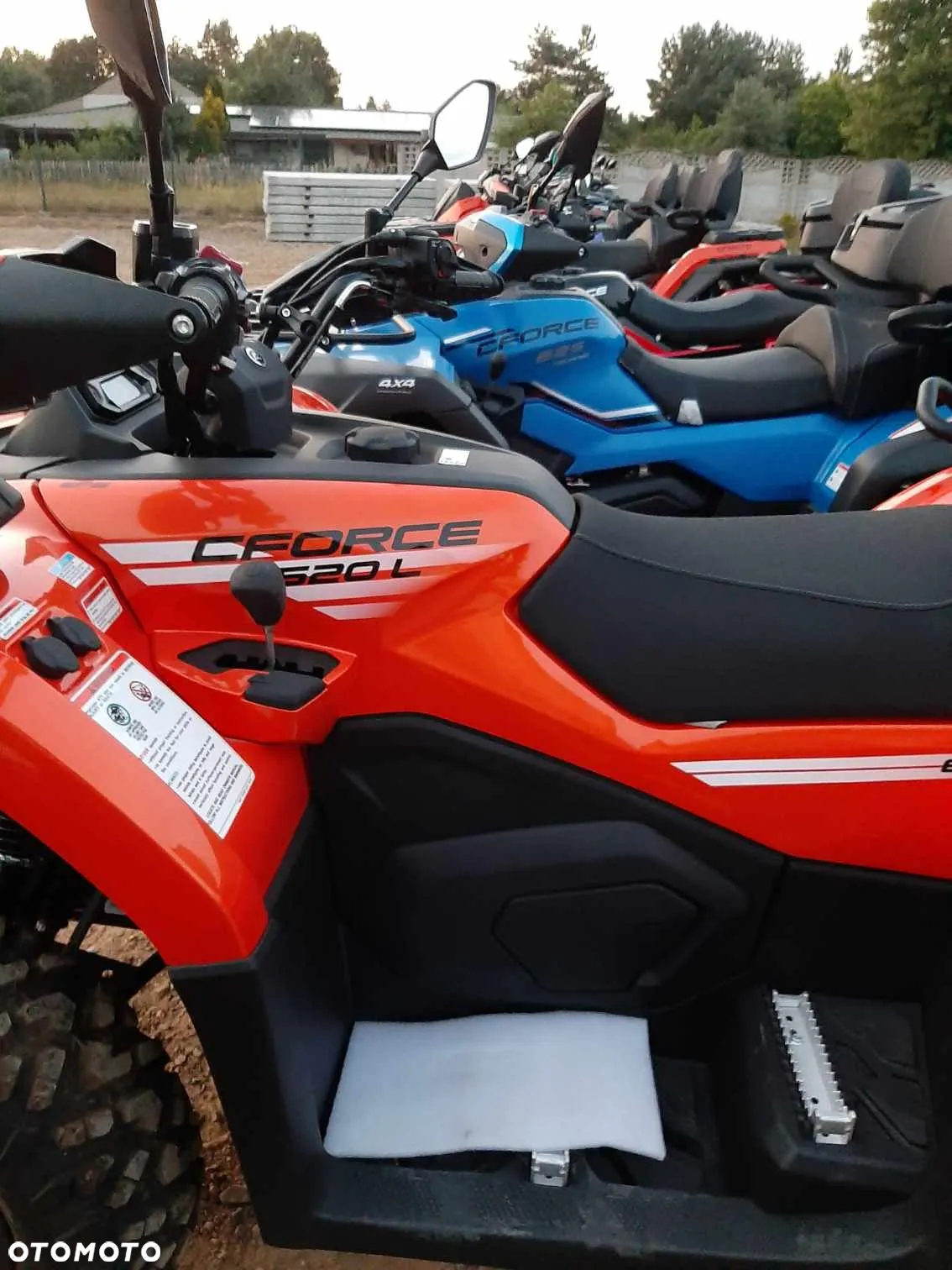 CFMoto CForce - 16
