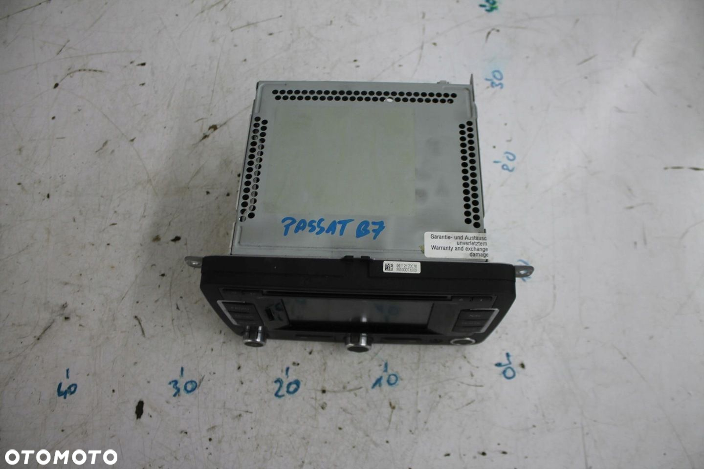 RADIO CD NAVI FABRYCZNE 3C8035279M VW PASSAT B7 - 2