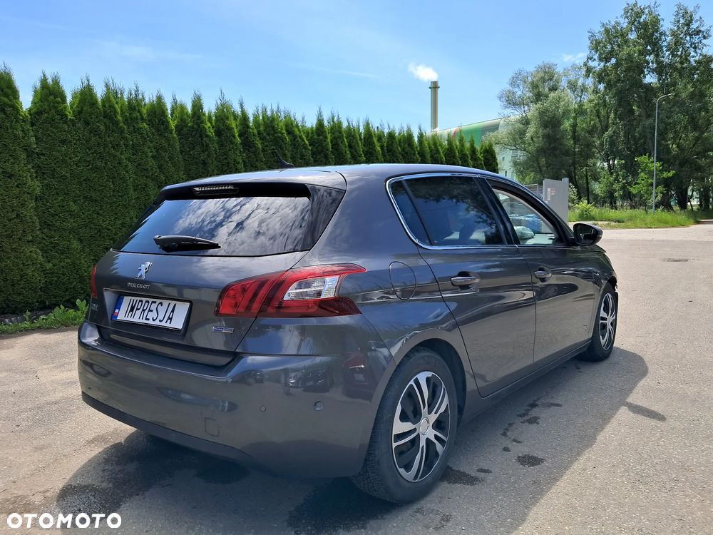 Peugeot 308 - 23