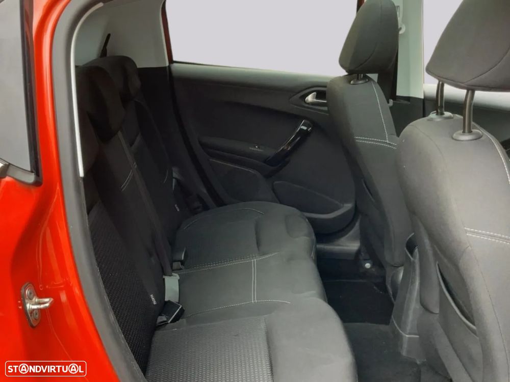 Peugeot 208 1.2 VTi Allure - 12