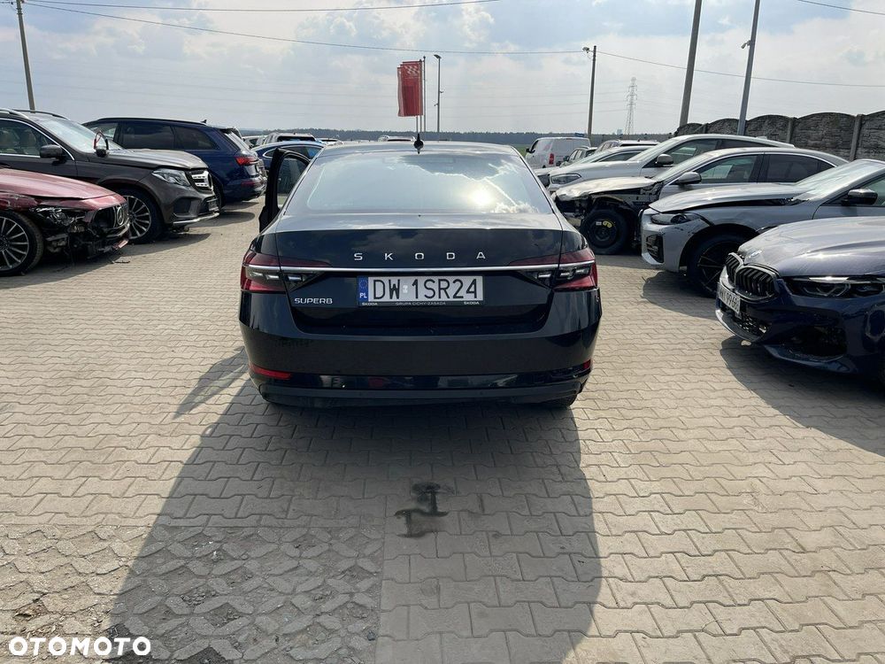 Skoda Superb 2.0 TDI SCR Style DSG - 3