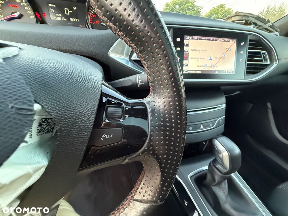 Peugeot 308 PureTech 130 EAT6 Stop & Start GT-Line Edition - 27