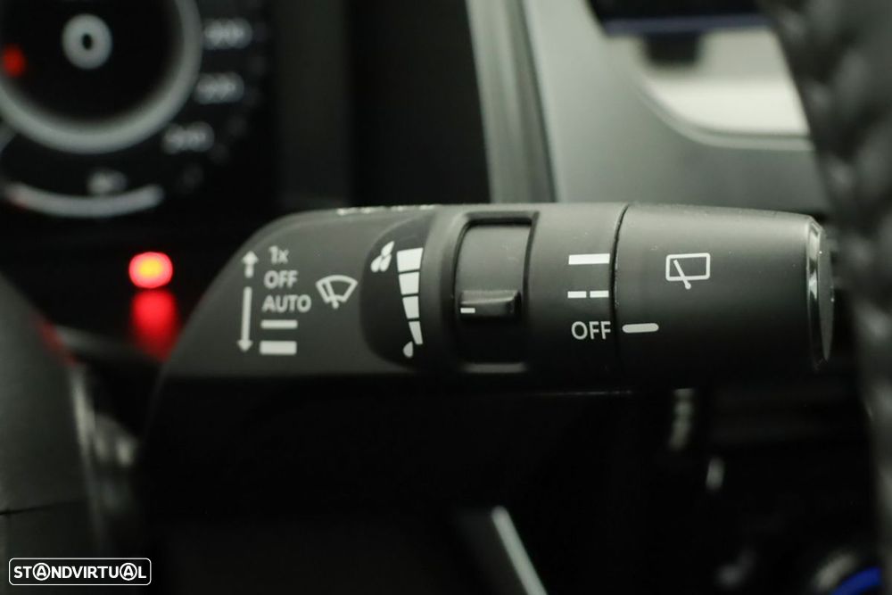 Nissan Qashqai 1.3 DIG-T N-Connecta LED Xtronic - 17