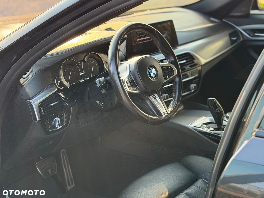 BMW Seria 5 530e iPerformance GPF M Sport sport - 19