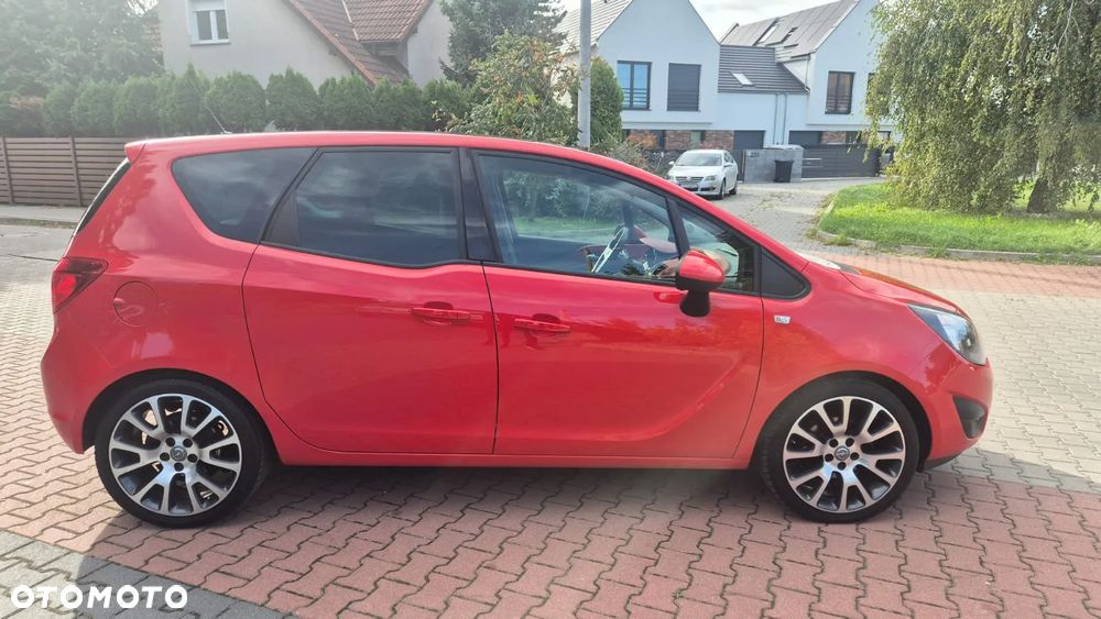 Opel Meriva ver-1-4-t-design-edition - 7