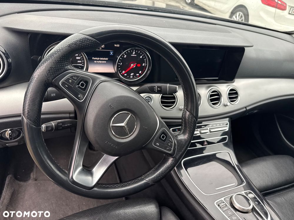 Mercedes-Benz Klasa E 200 d 9G-TRONIC Exclusive - 21