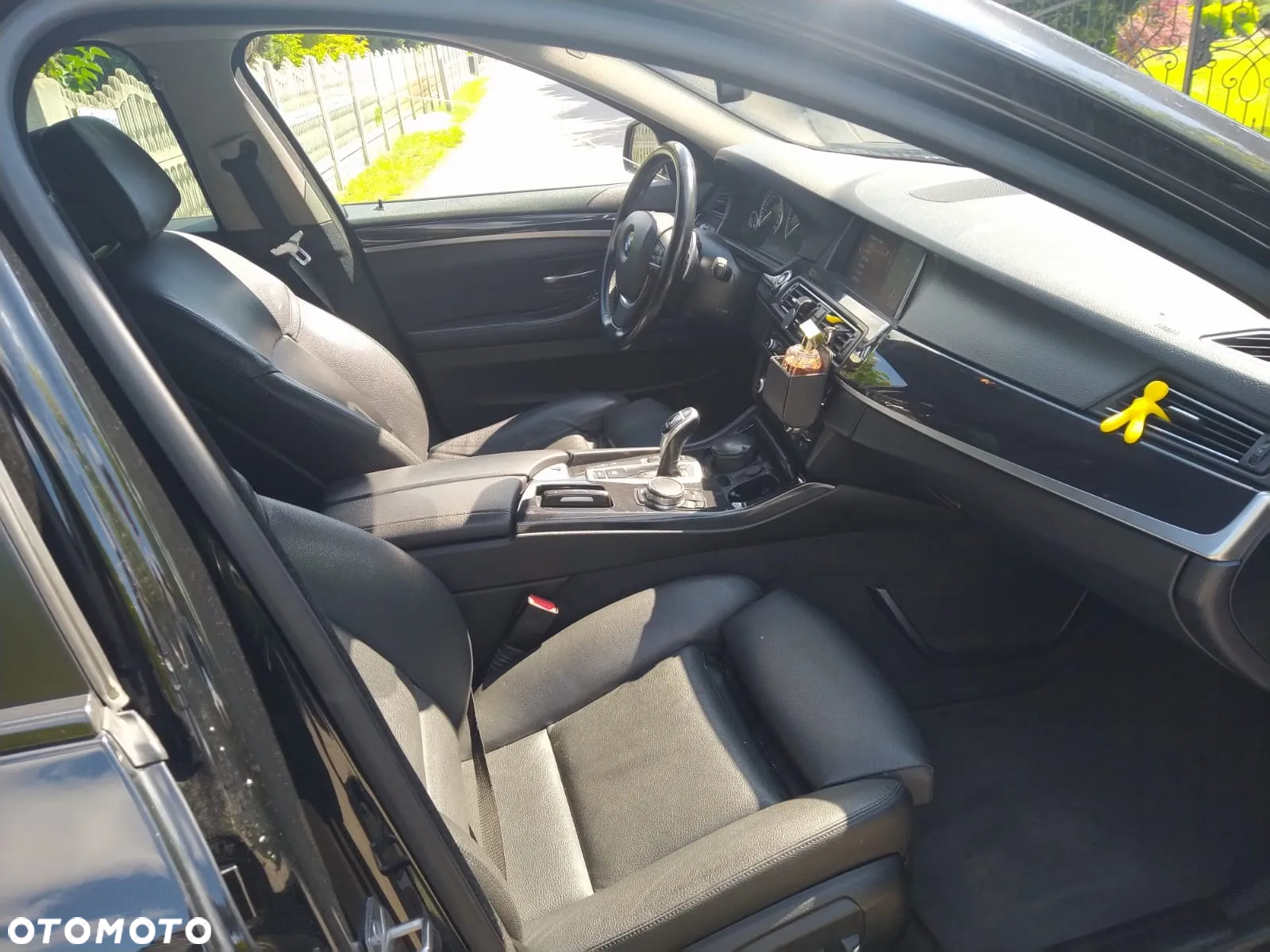 BMW Seria 5 525d xDrive Luxury Line - 11
