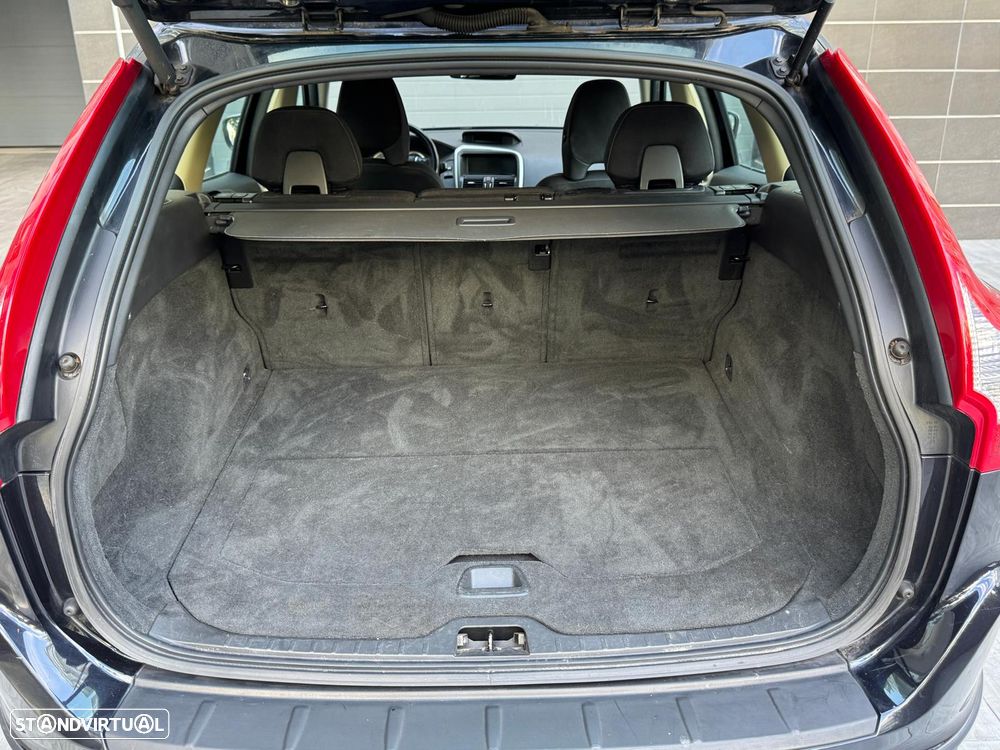 Volvo XC 60 2.0 D3 Drive V.Ocean Race Start/Stop - 15
