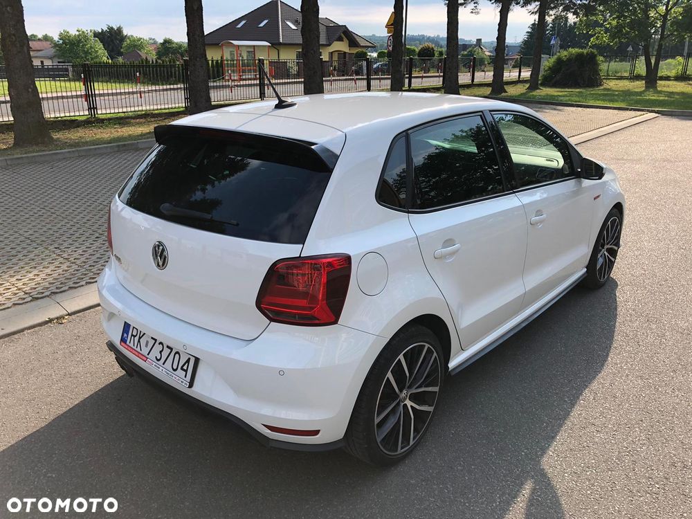 Volkswagen Polo 1.8 TSI BMT GTI - 4