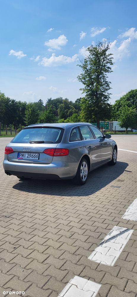 Audi A4 Limousine - 3