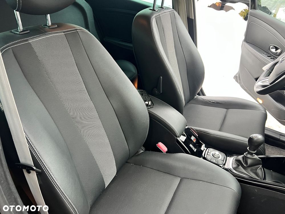 Renault Megane ENERGY TCe 115 Start & Stop Bose Edition - 17