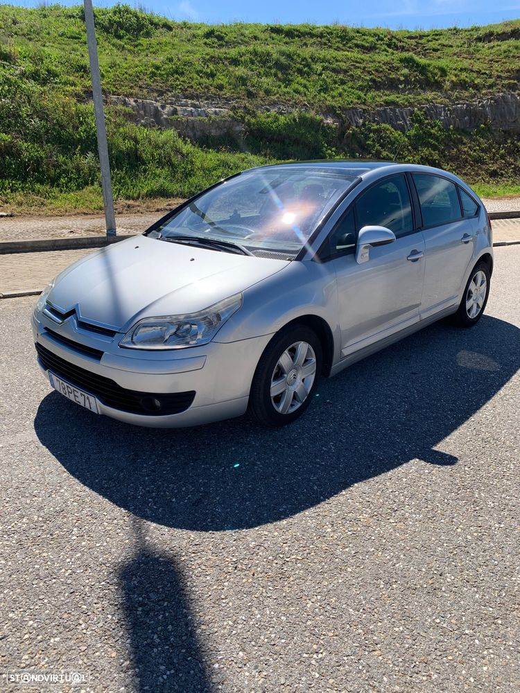 Citroën C4 1.6 HDi FAP EGS6 Exclusive - 3