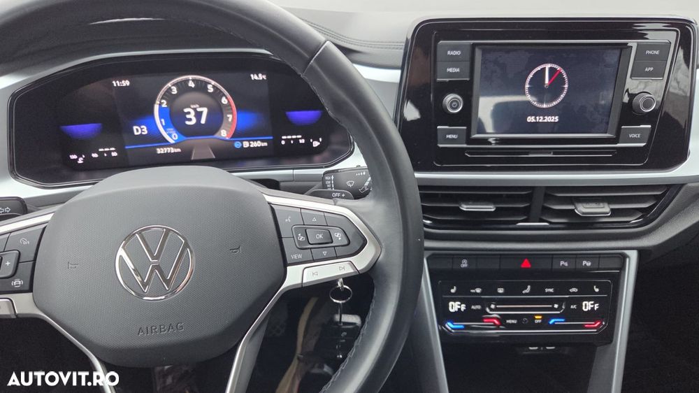 Volkswagen T-Roc 1.5 TSI DSG Life - 12