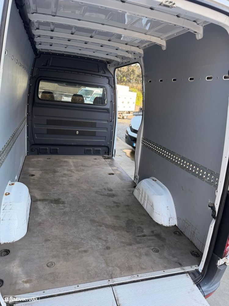 Mercedes-Benz Sprinter 313 c/ Plataforma - 13