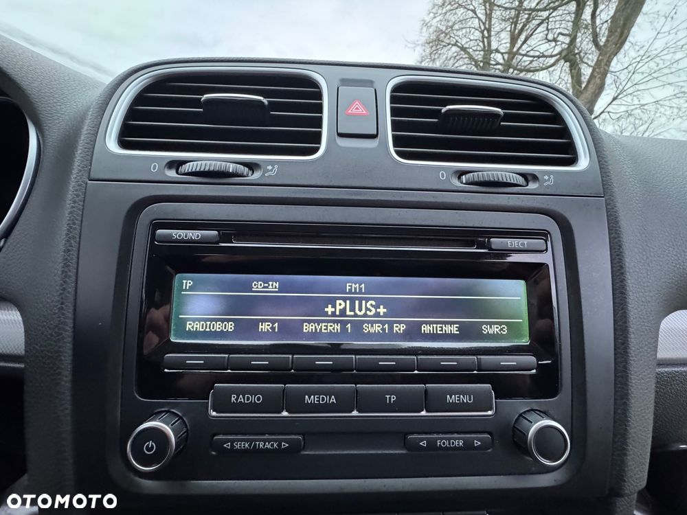 Volkswagen Golf - 16