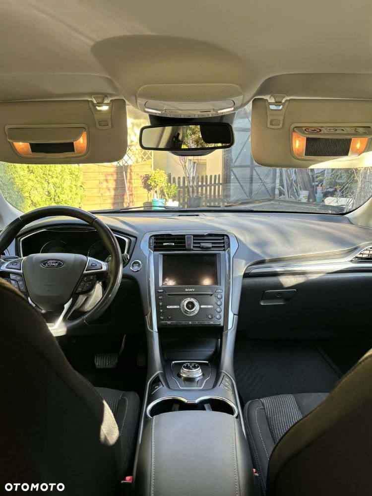 Ford Mondeo 2.0 EcoBlue Titanium - 4