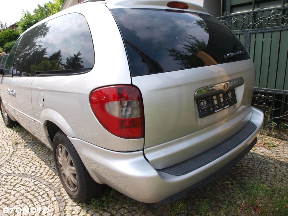 Chrysler Grand Voyager - 3