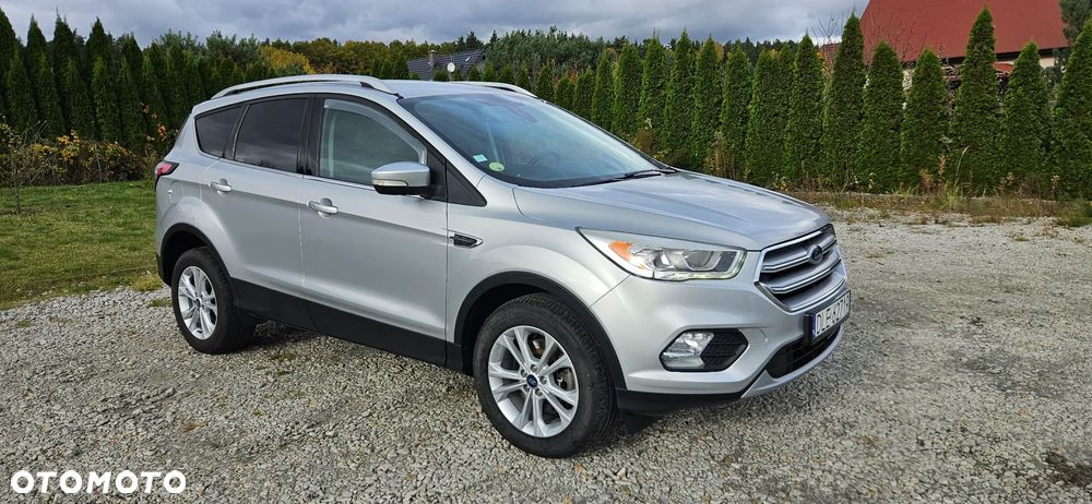 Ford Kuga 2.0 TDCi 2x4 Titanium - 3