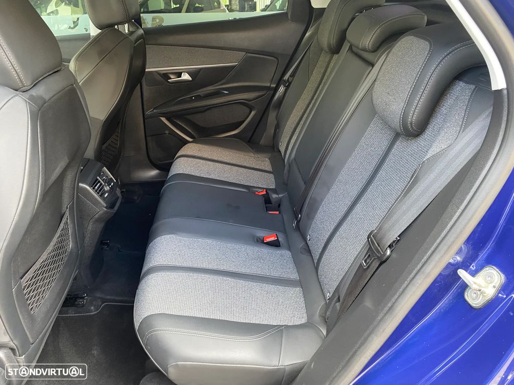 Peugeot 3008 PureTech 130 Stop & Start GPF EAT8 Allure - 36