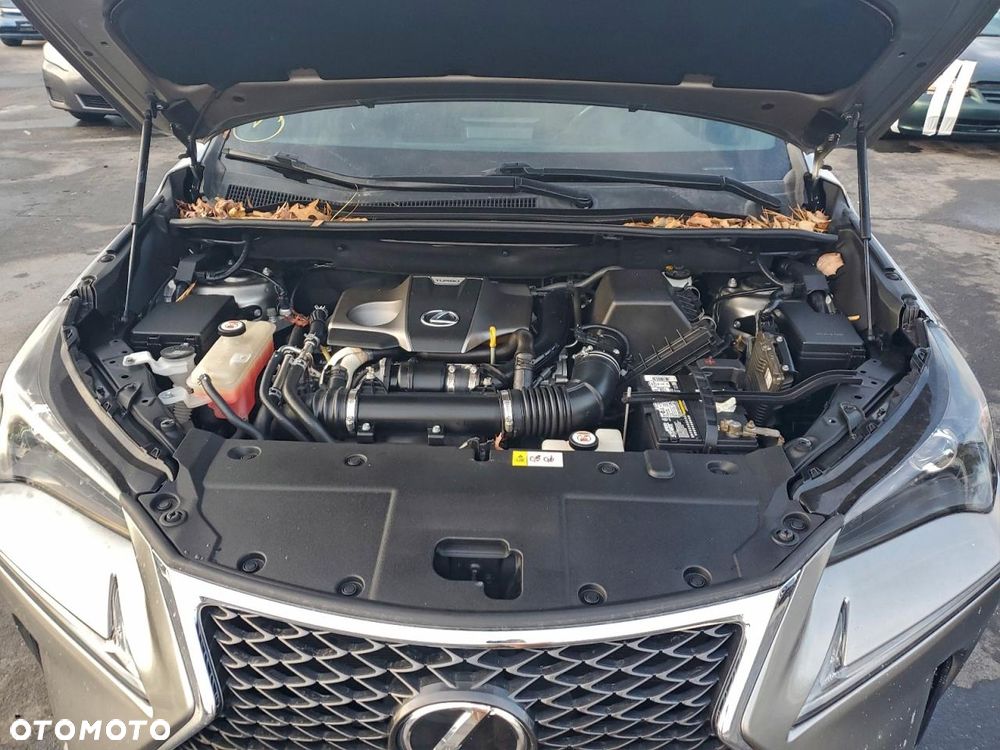 Lexus NX 200t AWD - 11