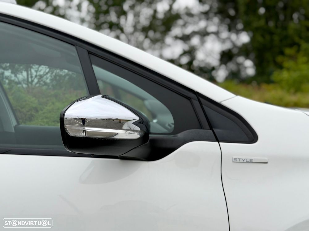 Peugeot 2008 1.2 PureTech Style - 11