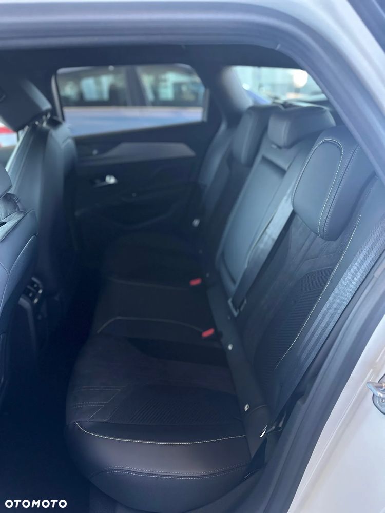 Peugeot 308 1.5 BlueHDi GT Exclusive S&S EAT8 - 19