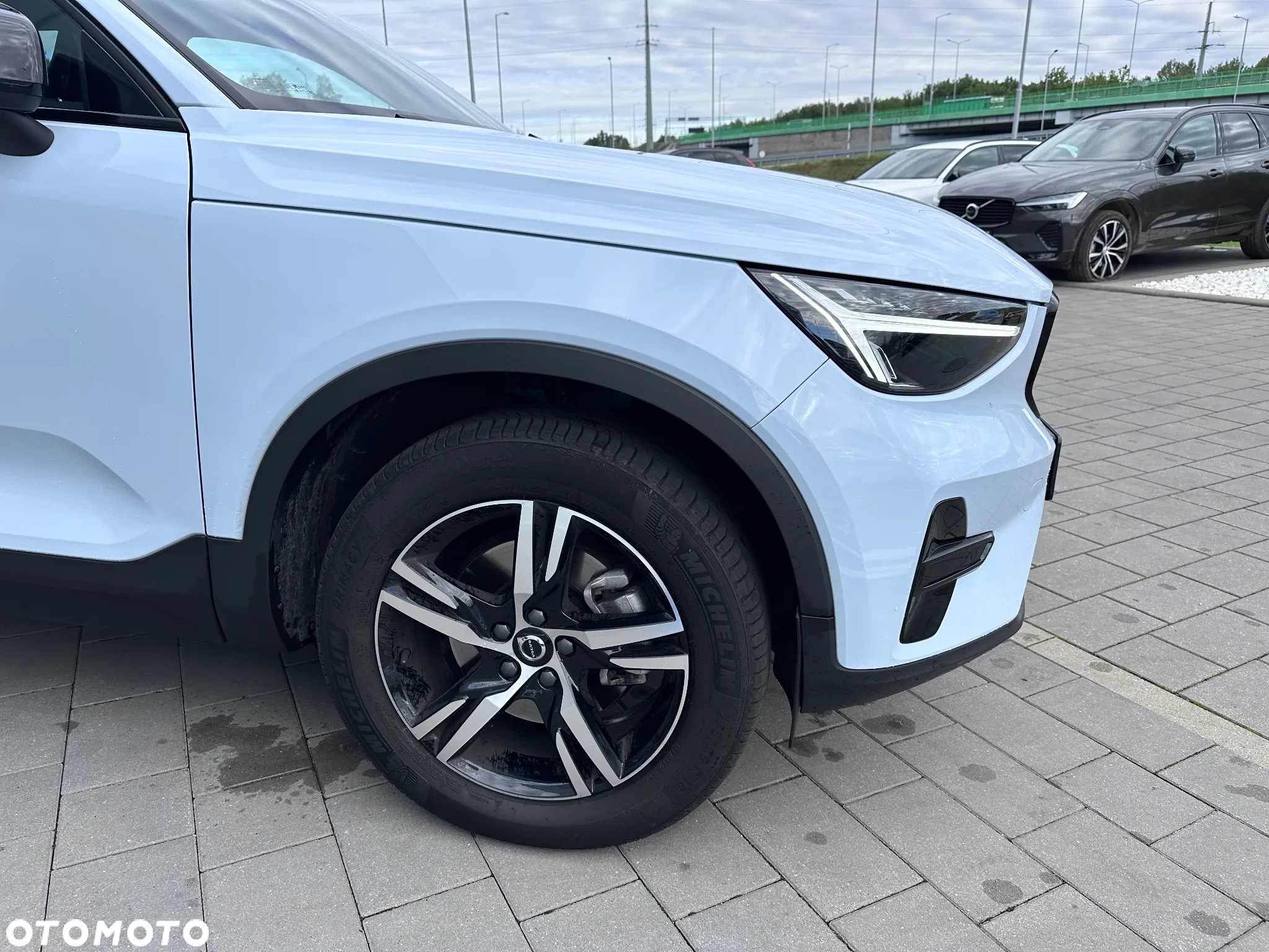 Volvo XC 40 B3 Plus Dark - 3