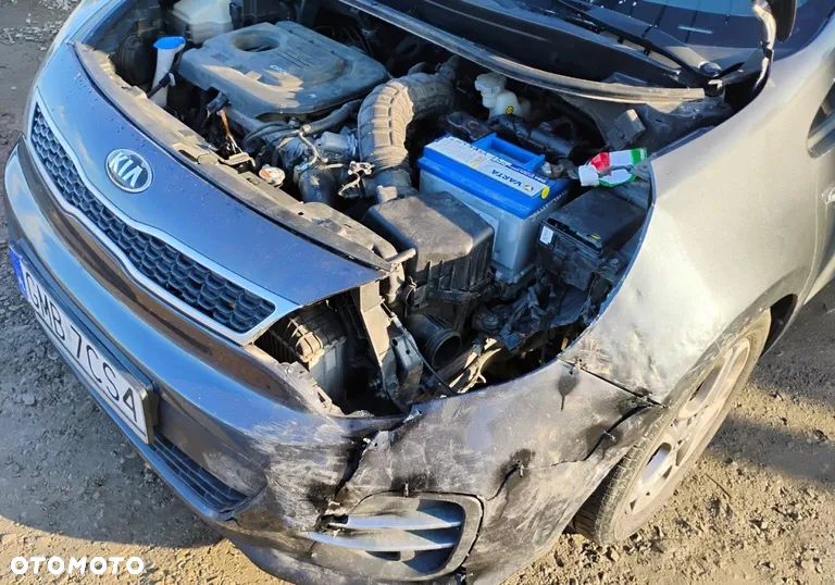 Kia Rio - 22