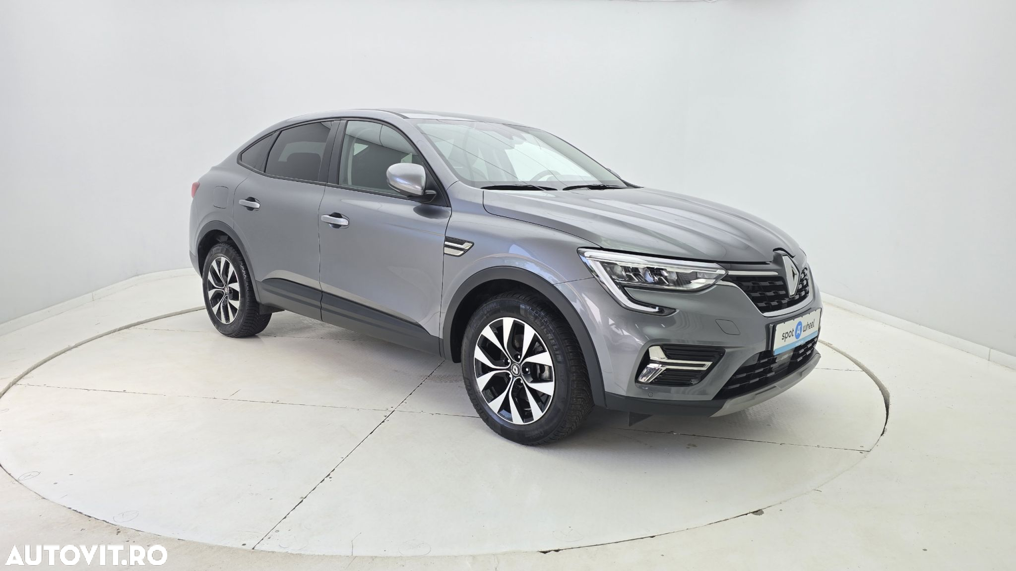 Renault Arkana E-TECH 145 Evolution - 4
