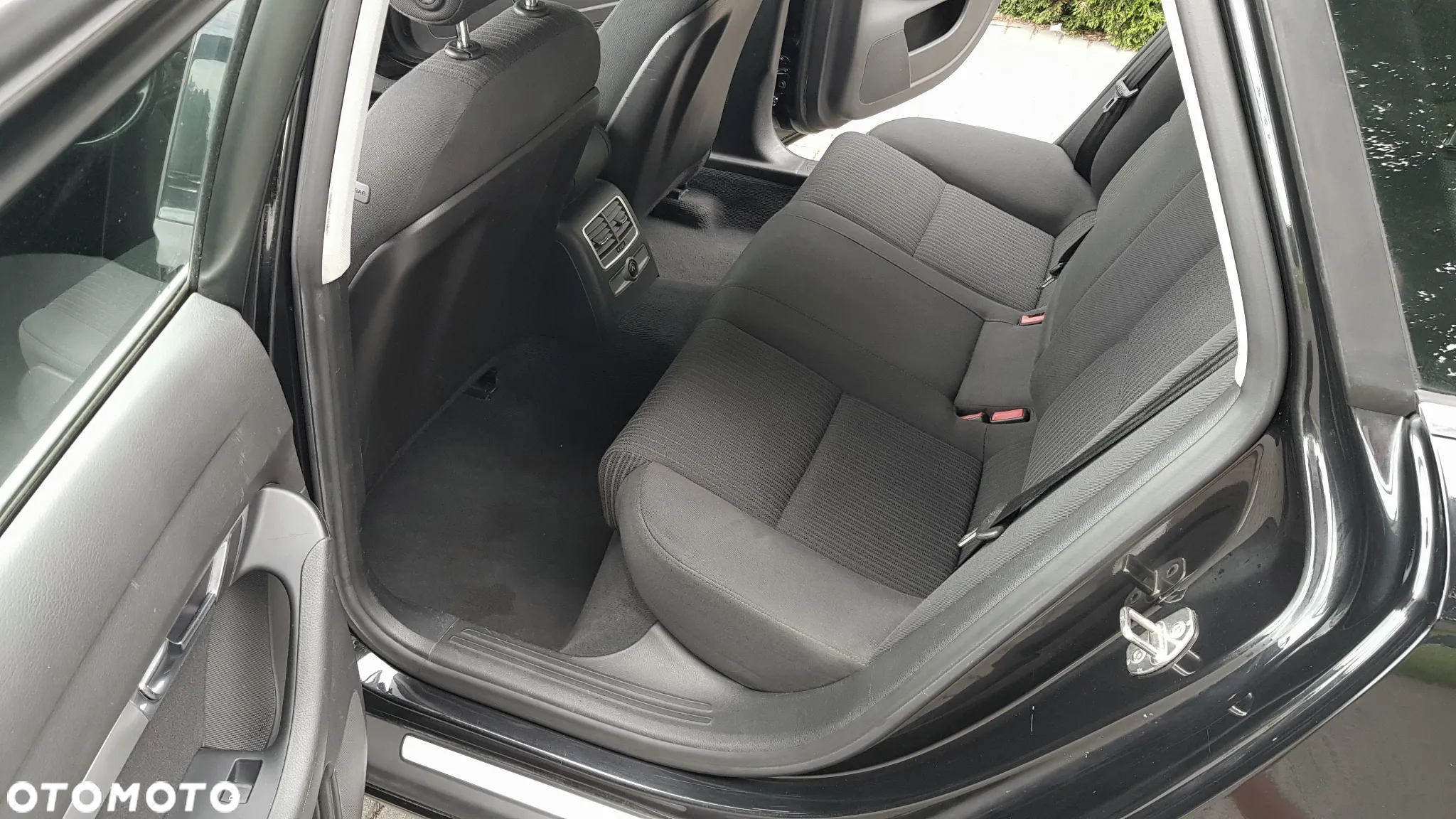 Audi A6 Avant 2.4 - 8