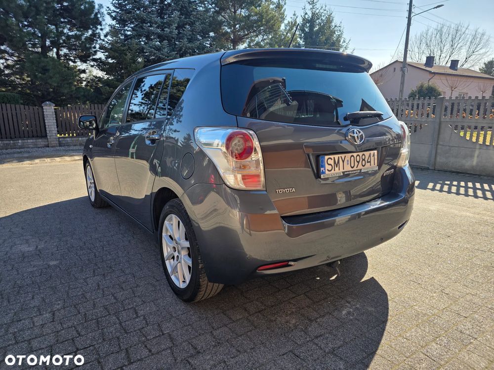 Toyota Verso 2.0 D-4D - 3