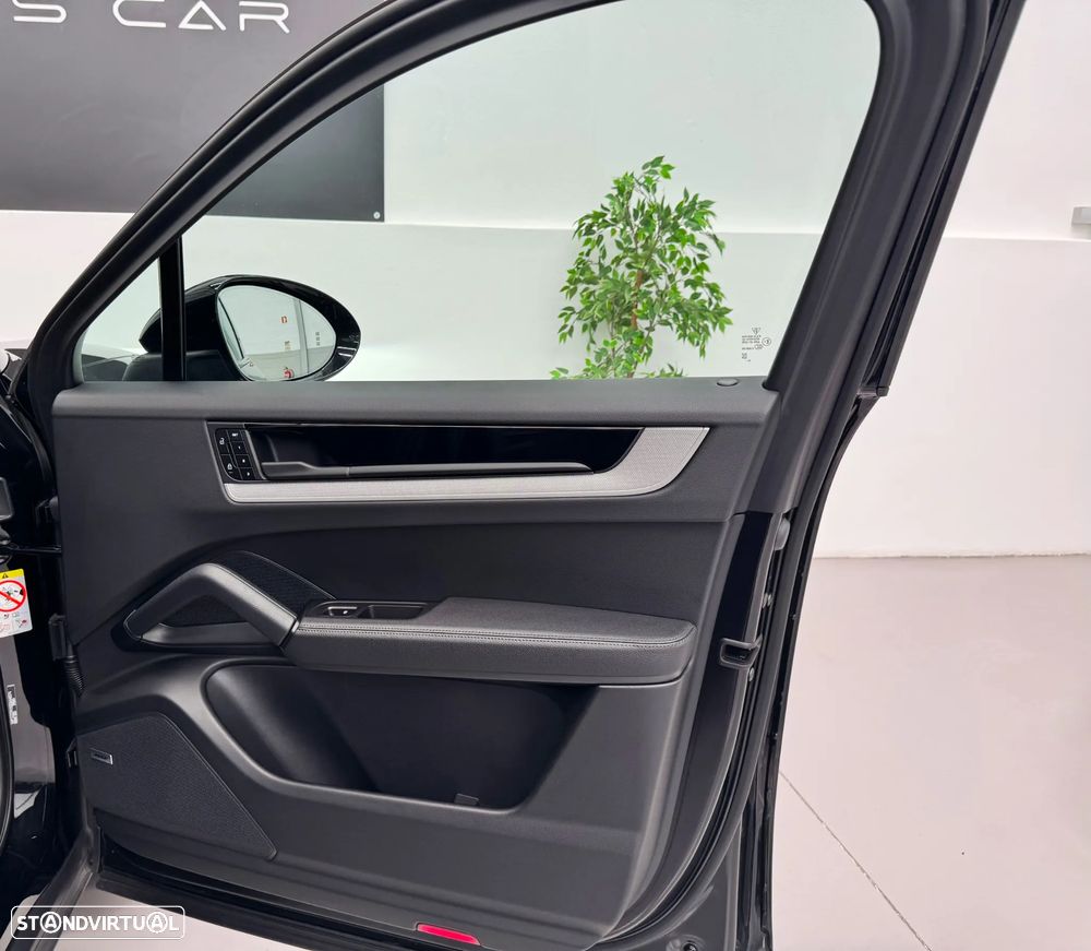 Porsche Cayenne Coupé S E-Hybrid Tiptronic S - 25