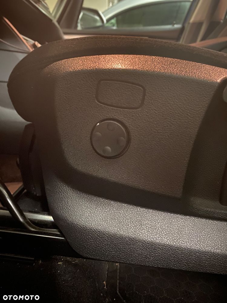 BMW Seria 2 218i - 28