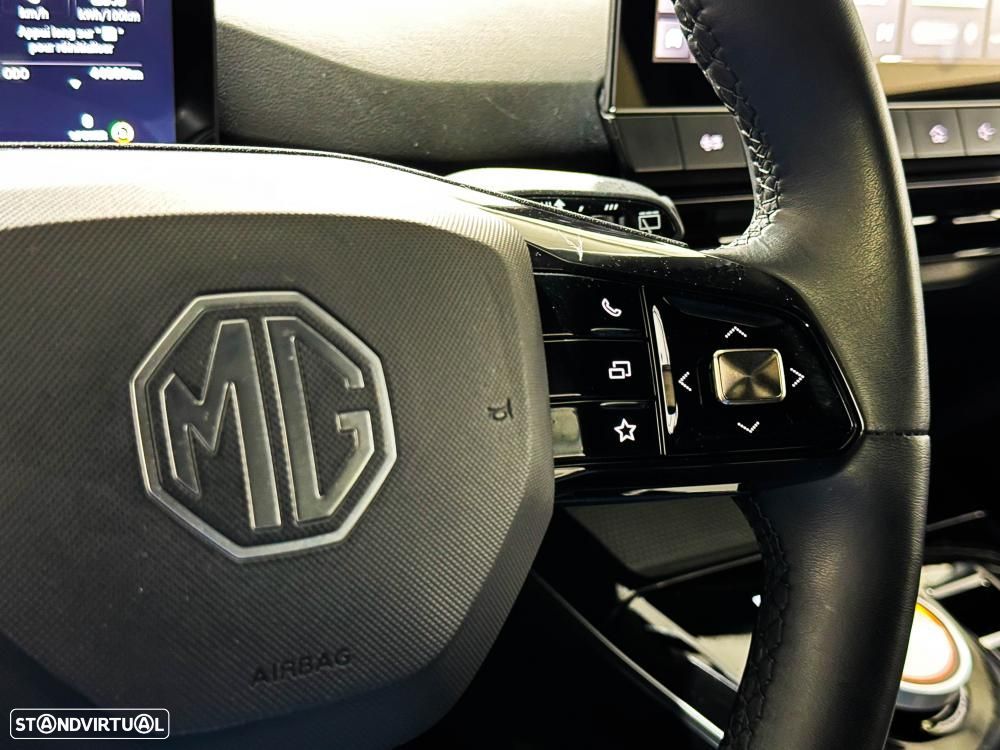 MG MG4 77 kWh Extended Range Luxury - 37