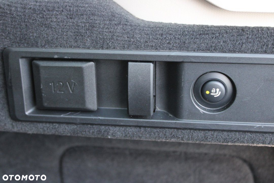 BMW Seria 3 - 16
