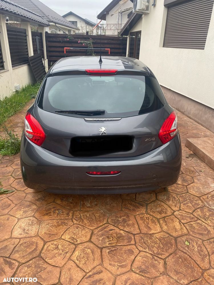 Peugeot 208 - 2