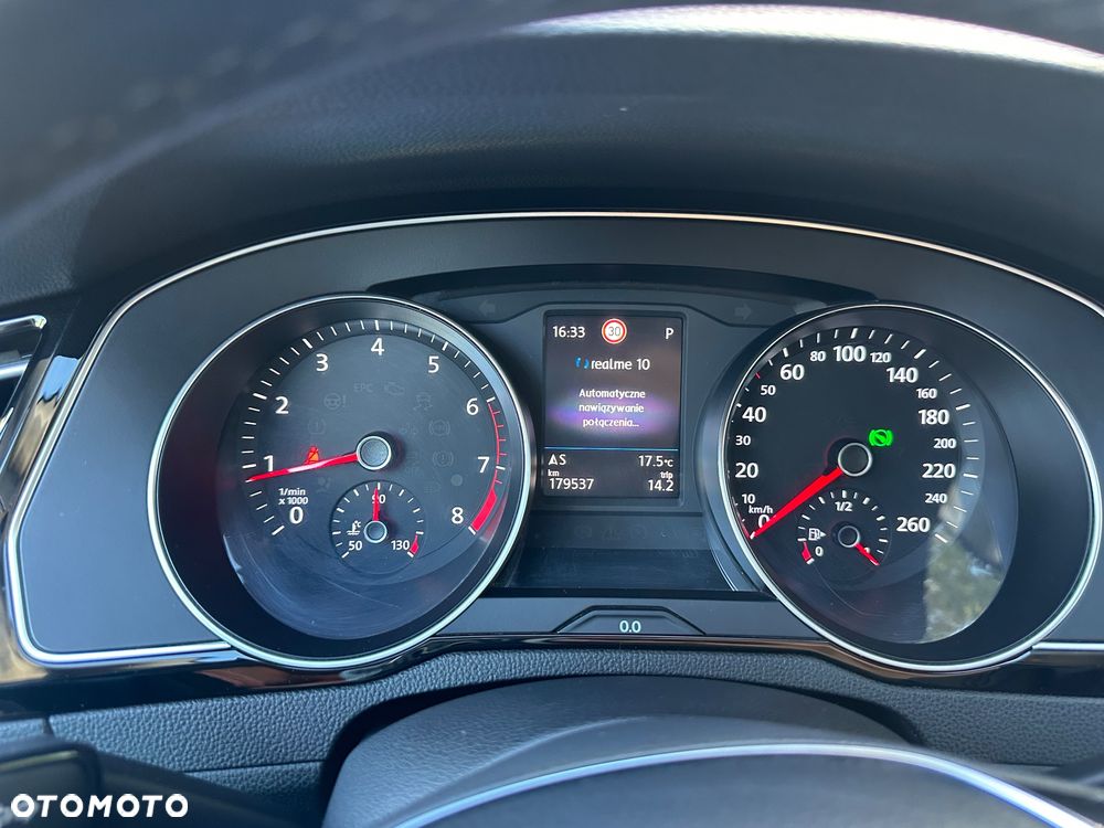 Volkswagen Passat 1.8 TSI BMT Comfortline DSG - 25