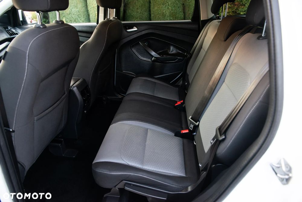 Ford Kuga 2.0 TDCi 4x4 Titanium - 29