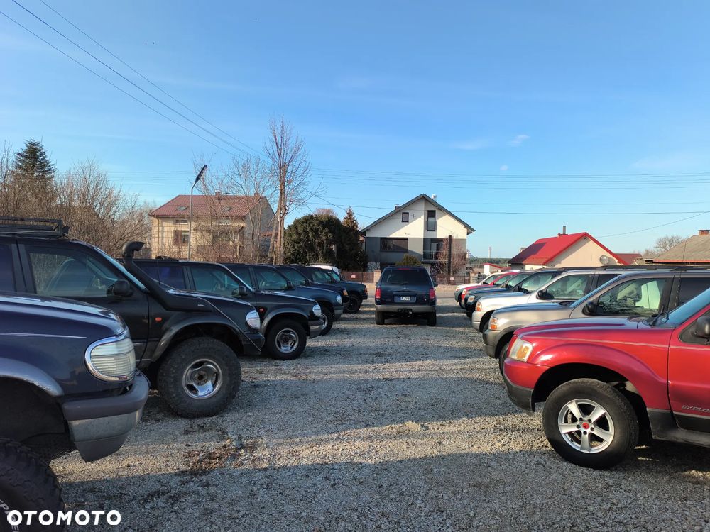 Ford Explorer 4.0 4WD - 23
