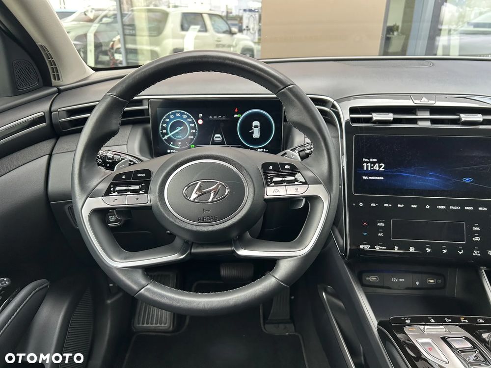 Hyundai Tucson 1.6 T-GDi HEV Executive 4WD - 16